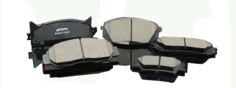 OE 04466-06020 04466-20100 8V0698151C 04466-33130 Toyota Camry Tiguan Ceramic Brake Pads